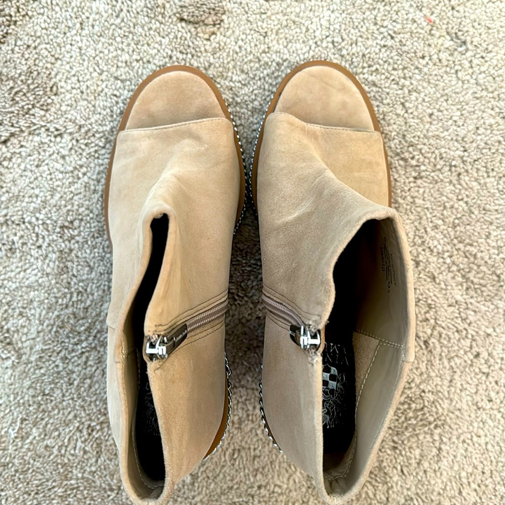 Vince Camuto beige suede open to booties with silver chain border